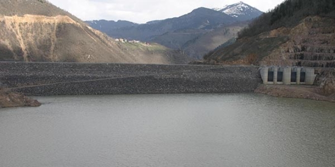 400 milyon liralık su kaçağı