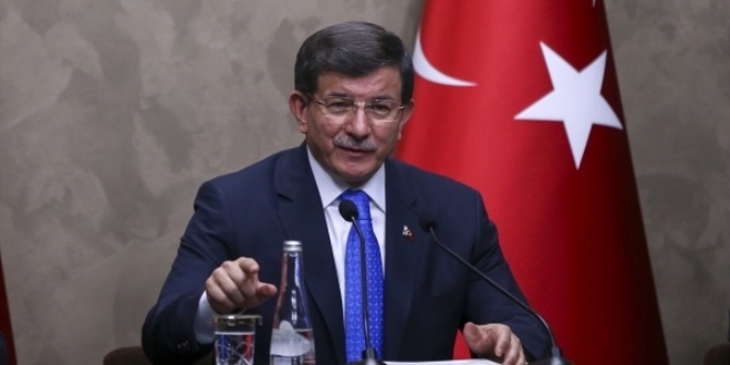 Başbakan Davutoğlu İran'a gitti