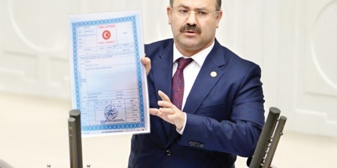AK Partili Deligöz gösterdi: İşte Saray'ın tapusu