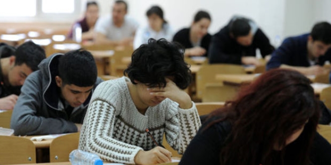 Sınav sorularına bakmak 'Başkan'a da yasak
