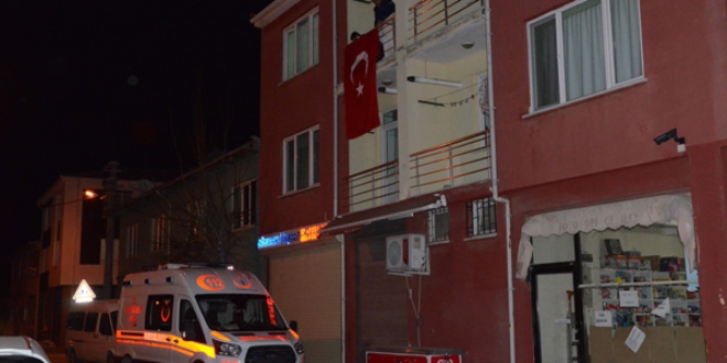 Şehit Uzman Çavuş Demir'in baba ocağına acı haber ulaştı