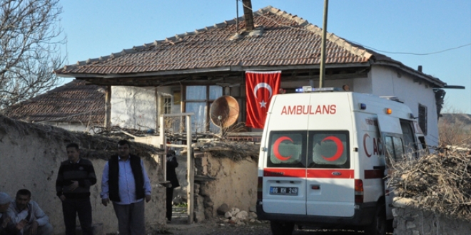 Şehit polis Tufaner'in babaevi yasa büründü