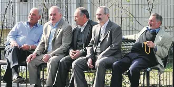 'Emekliden gelir vergisi kesintisi yapılmayacak'