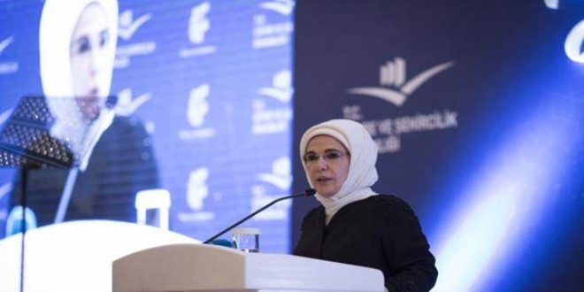Emine Erdoğan: Türkiye'nin şefkat eli dünyanın her yerine uzanır