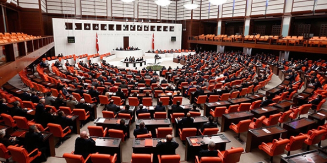 'Hükümet'ten demokratikleşme hamlesi
