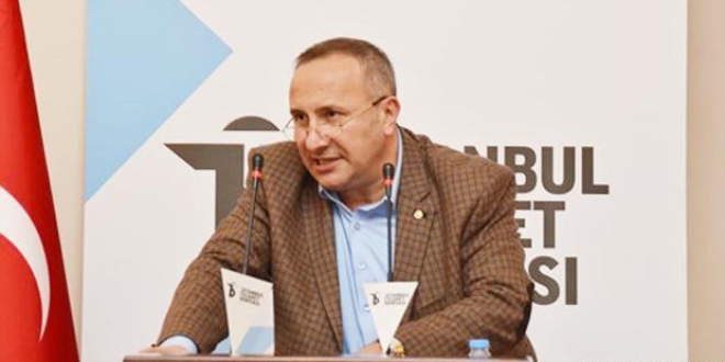 'Merkez bankamız faizi değil itibarını sıfırlıyor'