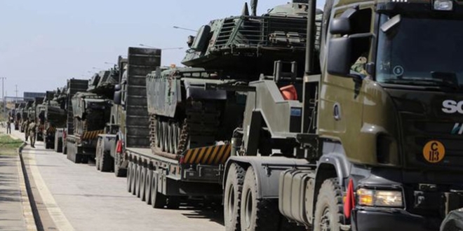 Yüksekova'ya tank sevkiyatı yapıldı