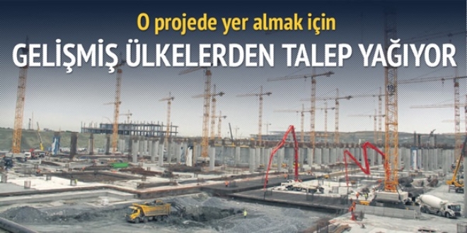 Havalimanında takvimin önündeyiz