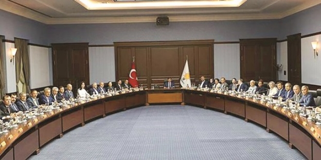 Anayasa için il il konferans