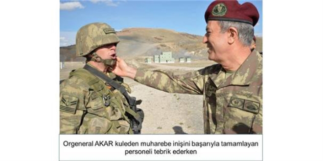 Orgeneral Akar'dan 'özel' bröve