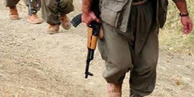 PKK'nn silah deposu toprak altndan kt!