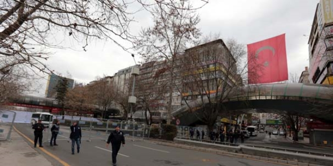 Kızılay, araç trafiğine açıldı