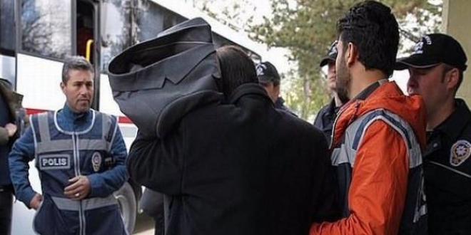 Isparta'da paralel yapı operasyonu: 5 kişi tutuklandı
