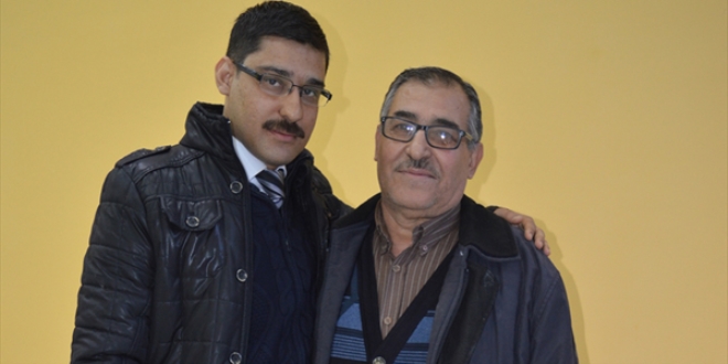 Böbreğiyle oğluna hayat verdi