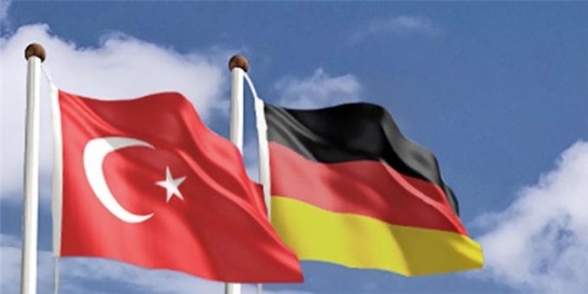Türk ve Alman öğrenciler, mülteciler için çalışacak