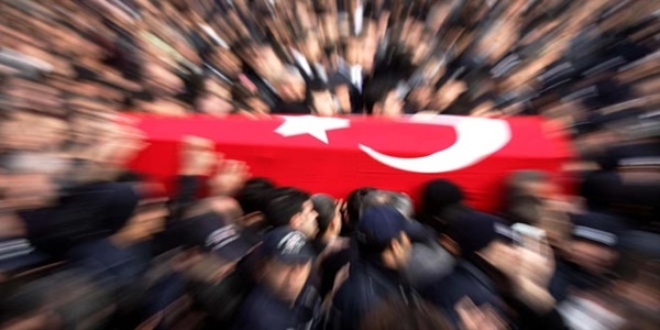 Şehit Uzman Çavuş Kurtoğlu'nun babaevinde yas var