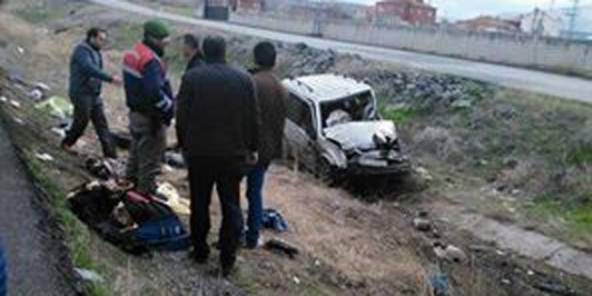 Kayseri'de trafik kazas: 2 l, 9 yaral