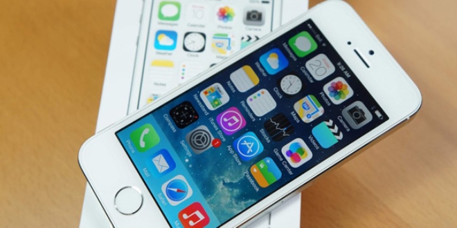Apple, iPhone 5 SE akll telefonunu tantt