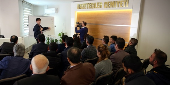 Gaziantepli gazeteciler Arapça öğreniyor