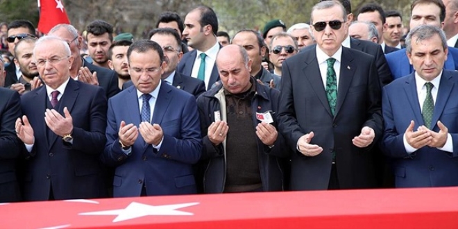 Cumhurbaşkanı Erdoğan şehit cenazesine katıldı