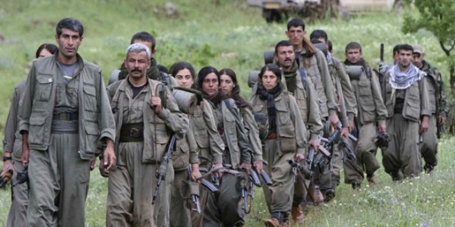 Pusula içinde şifreli bilgi taşıyan 2 terörist yakalandı
