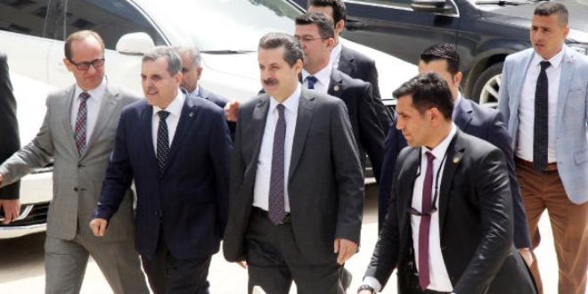 Bakan Çelik: Çivisi çıkmış bir dünyada yaşıyoruz