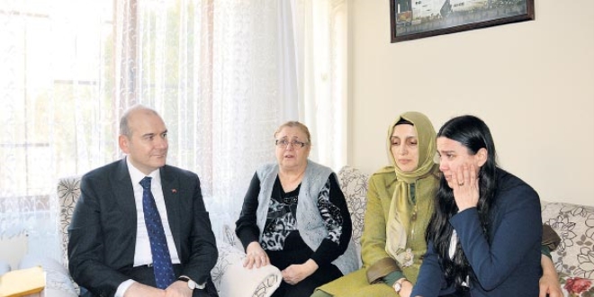 Acılı anne: Şehitler unutulunca ölürler