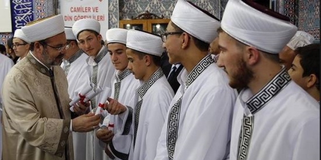 Türkiye'de hafızlık diploması almış 121 bin 294 hafız var