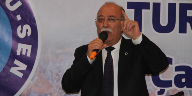 Başbakan 'kadro' diyor, Maliye Bakanı 'sınav'...