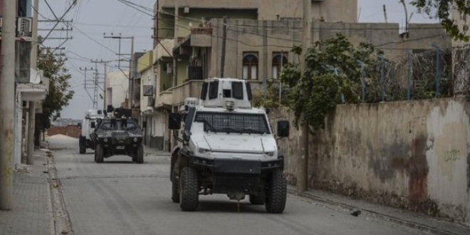 Nusaybin'de PKK mayını patladı: 5 polis yaralı