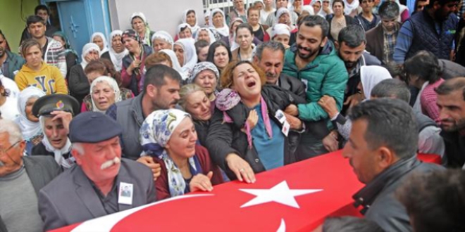 Şehit Uzman Çavuş Akdemir'in cenazesi toprağa verildi