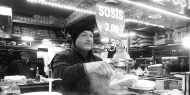 Gençlerin tercihi büfe değil kafe!