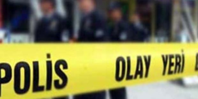 İzmir'de bıçaklı kavga: 1 ölü, 1 yaralı