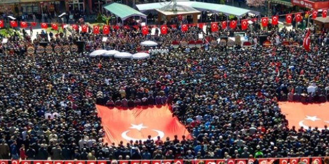 Şehit Komiser Yardımcısını 15 bin Gümüşhaneli uğurladı