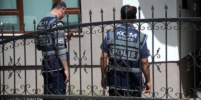 Zaman gazetesi Düzce bürosunda arama