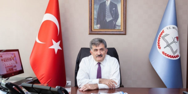 'Suriyeli öğrenciler için kitap hazırlatılacak'