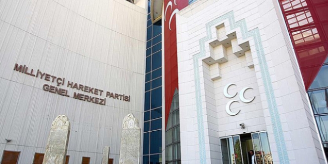 MHP'den AK Parti'ye 'dokunulmazlık' önerisi