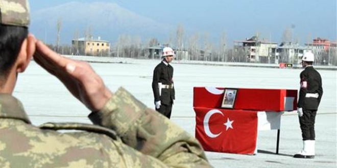 Hakkari'de operasyonda rahatsızlanan asker hayatını kaybetti