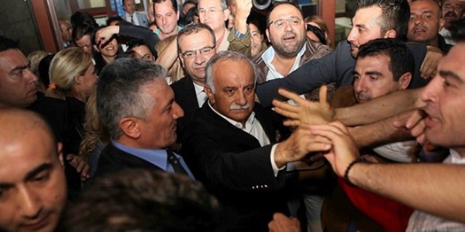 Belediye Başkanı Karabağ şüpheli sıfatıyla savcılağa çağrılmış