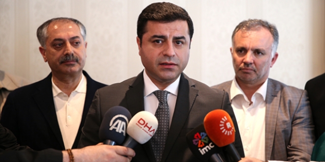 Demirtaş: Bizi vatandaşlıktan çıkarmak öyle kolay değil