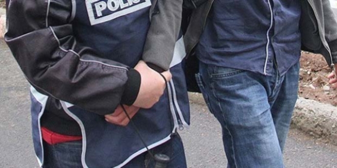 Van'da terör suçlusu pastanede yakalandı
