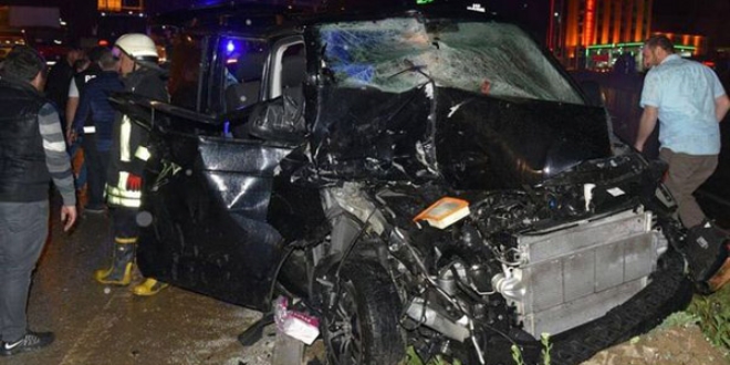 Kastamonu'da TIR ile minibüs çarpıştı: 8 yaralı