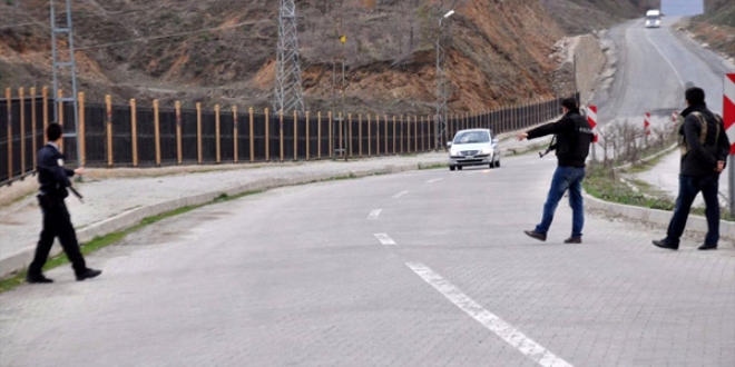 Bitlis'te çatışma: 4'ü asker, 1'i korucu yaralandı