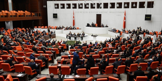 Üç önemli düzenlemeye takvim ayarı