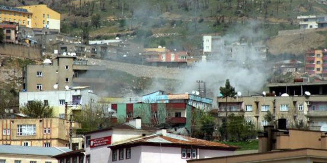 PKK'lıların bulunduğu alanlar top atışına tutuldu