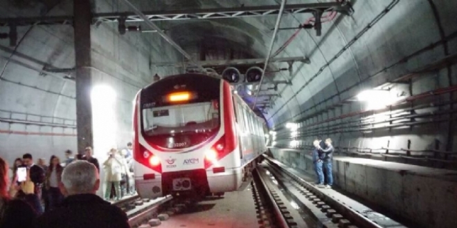 Marmaray Raydan Çıktı: Seferler Durdu