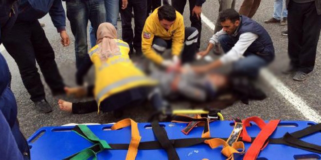 Kaçırılmak istenen öğretmen, arabadan atladı