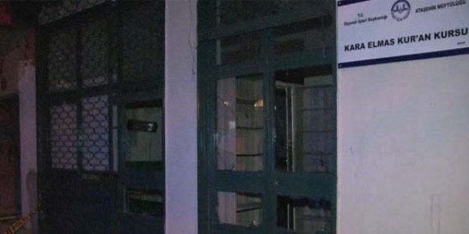 Alkol aldı, Kur'an kursunun camlarını kırdı