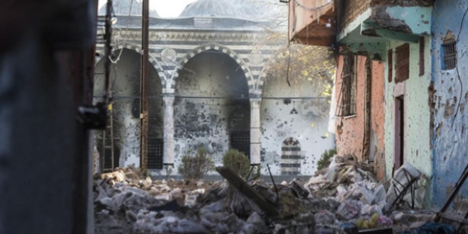 Diyanet, PKK'nn ykt camileri yeniden imar ediyor