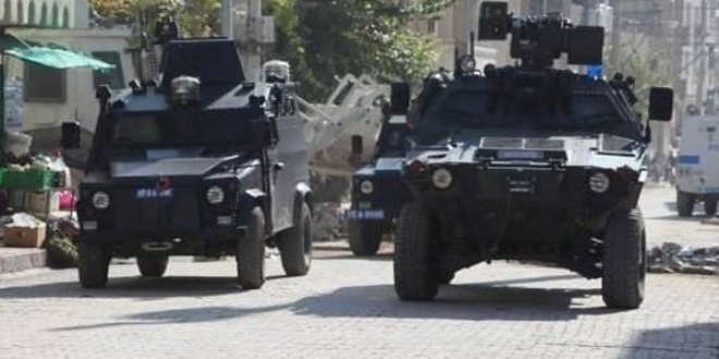 Nusaybin'de patlama: 4 asker yaralı